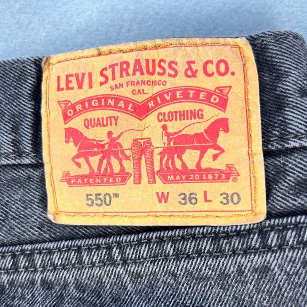 Levi's Black 550 Relaxed Fit Tapered Leg Jeans Mens 36x30 - Picture 5 of 8